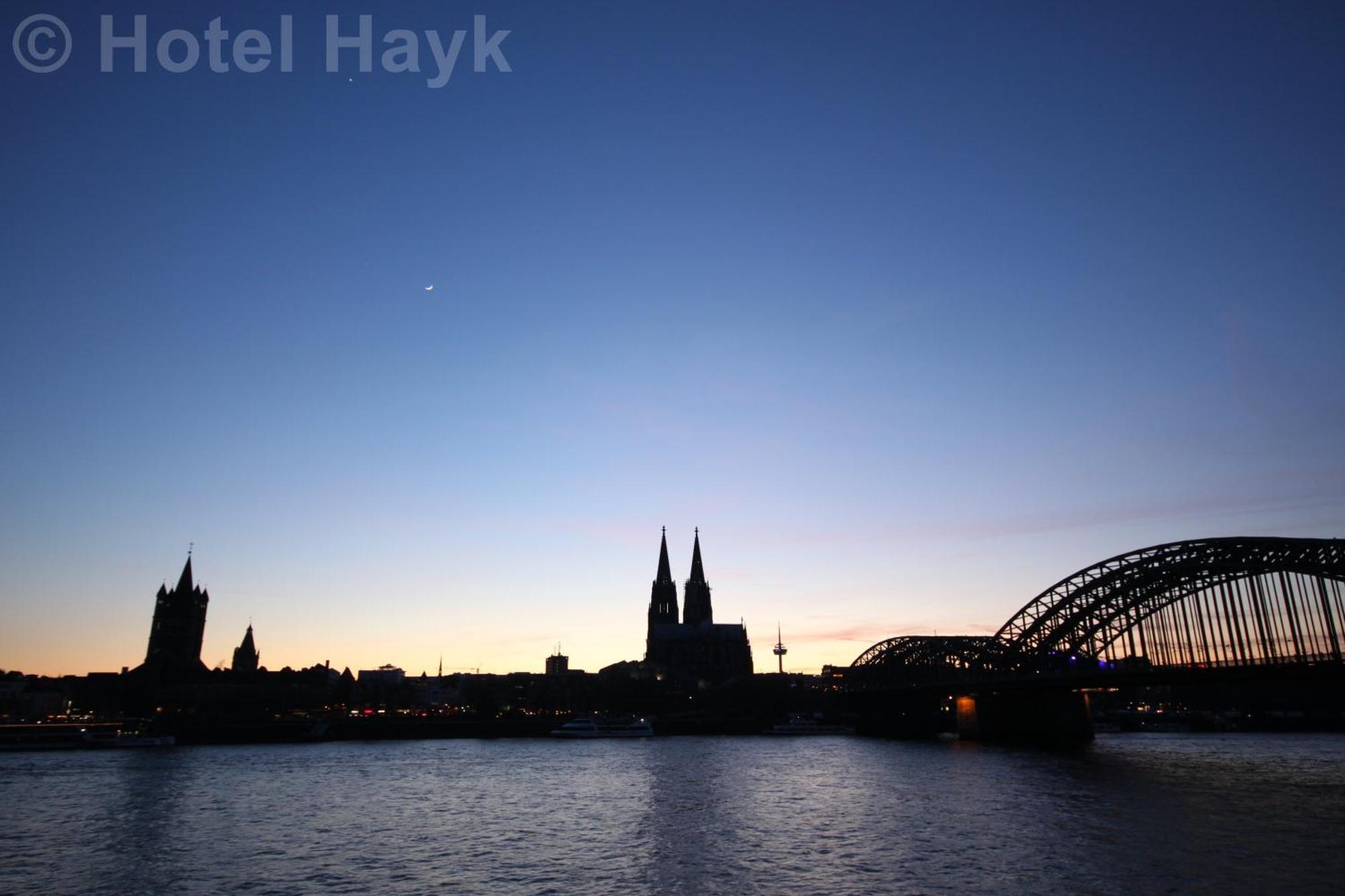 Altstadthotel Hayk Am Rhein Köln Kültér fotó