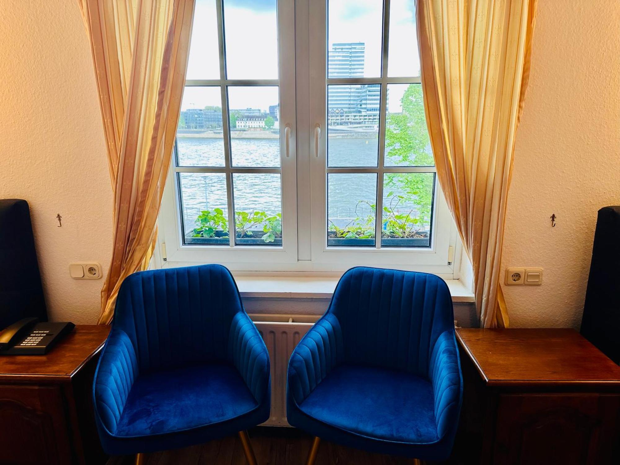 Altstadthotel Hayk Am Rhein Köln Kültér fotó