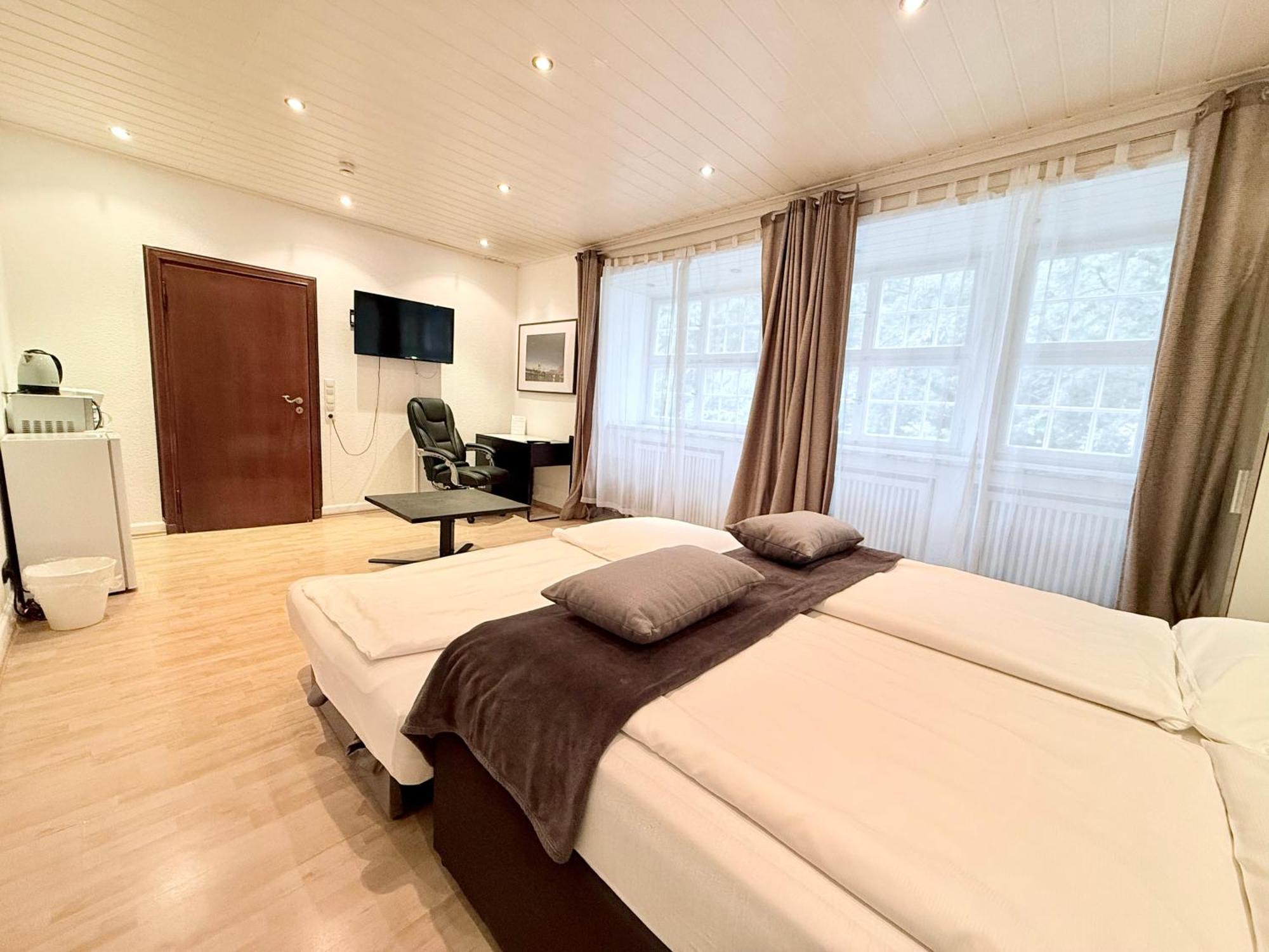 Altstadthotel Hayk Am Rhein Köln Szoba fotó