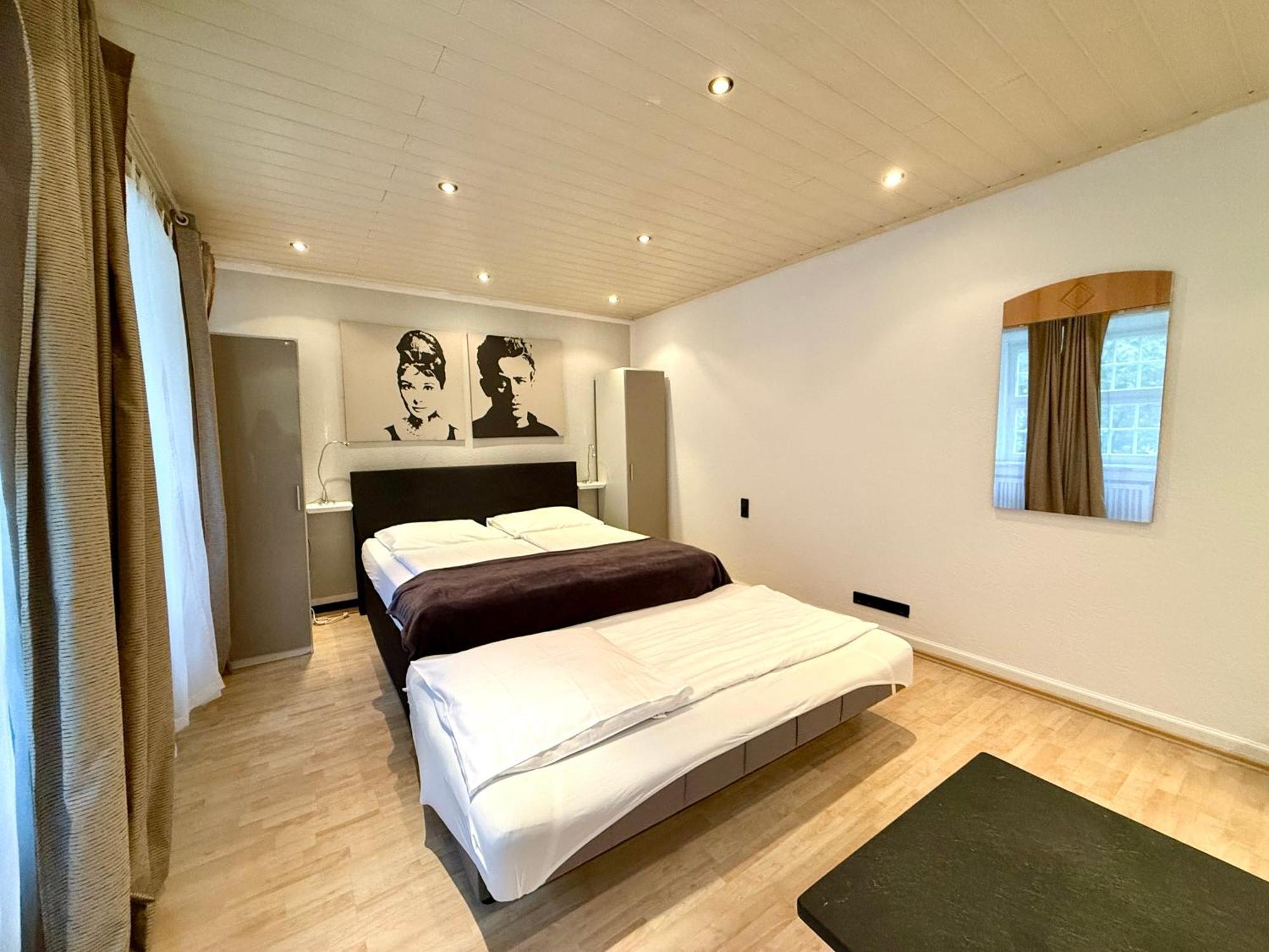 Altstadthotel Hayk Am Rhein Köln Szoba fotó